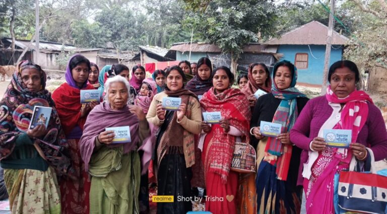 মমতা বন্দ্যোপাধ্যায়ের ৭২টি প্রকল্প তুলে ধরতে অমৃত খন্ড গ্রাম পঞ্চায়েতে জনজোয়ার।