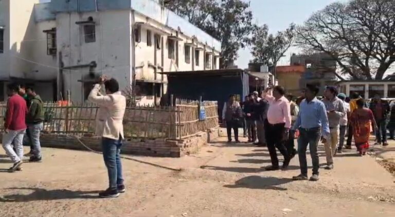 বুলবুলচন্ডী গ্রামীণ হাসপাতাল-এ চিকিৎসা পরিষেবা খতিয়ে দেখলেন ডিরেক্টর অফ হেলথ সার্ভিস।