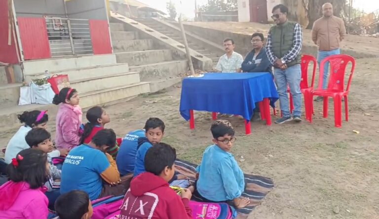 আত্রেয়ীর তীরে ‘নদীর পাঠশালা’, পরিবেশ রক্ষায় শপথ নিল শিক্ষার্থীরা আত্রেয়ী নদী।