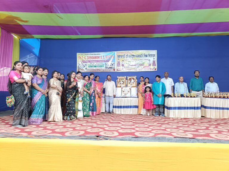 সুকান্ত পল্লীতে শ্রী রামকৃষ্ণ সারদামণি শিক্ষানিকেতনের সাংস্কৃতিক অনুষ্ঠান।