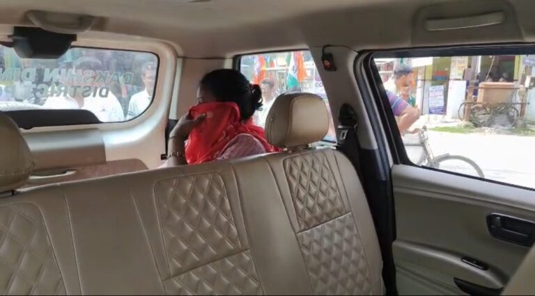 নকল চেইন রেখে আসল নিয়ে পালানোর চেষ্টা, ধরা পড়লেন অভিযুক্ত।