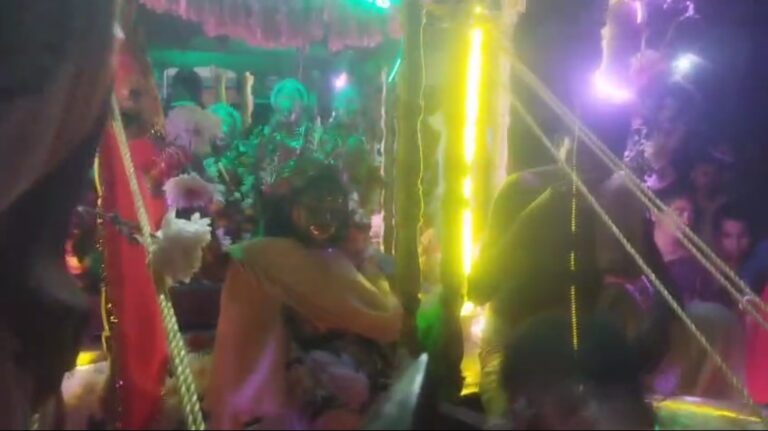 রামনবমীতে দাসপুরে রথযাত্রায় ভক্তদের ঢল।