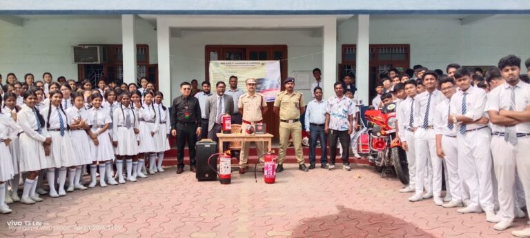 ফালাকাটায় স্কুল ও শপিং মলে দমকলের সচেতনতা কর্মসূচি।