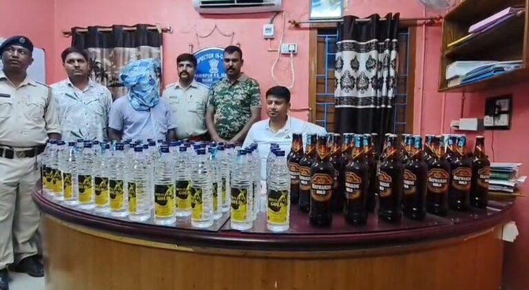 মালদায় দেশি-বিদেশি মদ উদ্ধার, কাতলা পুকুর হাটে ধৃত এক।