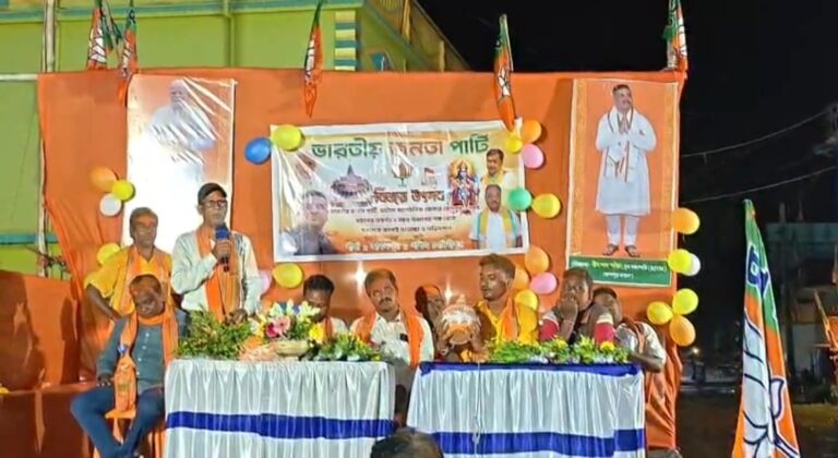 কেশপুরের খেতুয়ায় বিজেপির বিজয় মিছিল, পথসভায় উপচে পড়ল ভিড়।