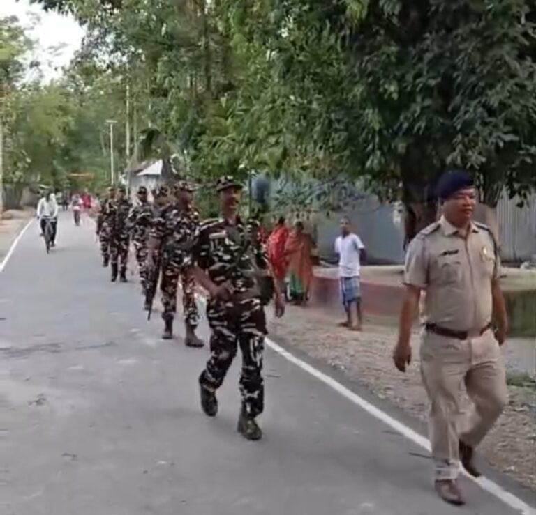 ভোট পরবর্তী আইনশৃঙ্খলায় নজর প্রশাসনের, Falakata-সহ একাধিক এলাকায় কেন্দ্র-রাজ্য বাহিনীর টহল।