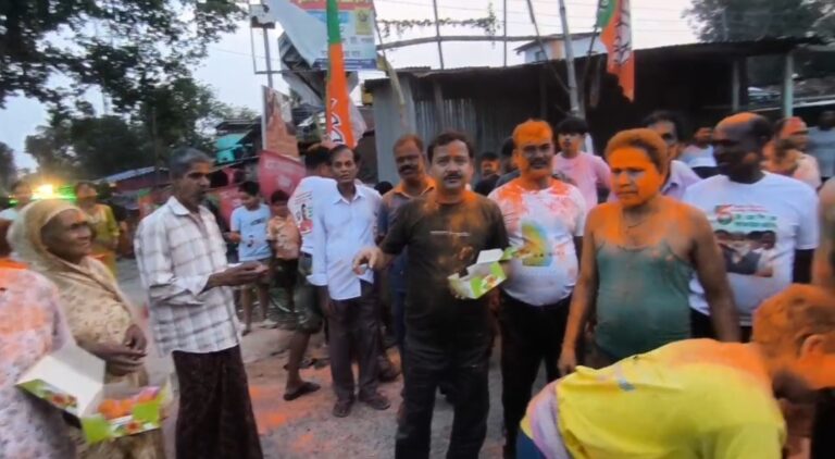 শান্তির বার্তা নিয়ে উৎসবমুখর কর্মসূচি দক্ষিণ দিনাজপুরে।