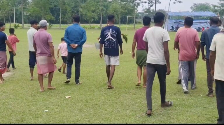রাজনৈতিক পরিবর্তনের পর মাঠে ফিরল খেলাধুলার পরিবেশ, দাবি গ্রামবাসীদের।