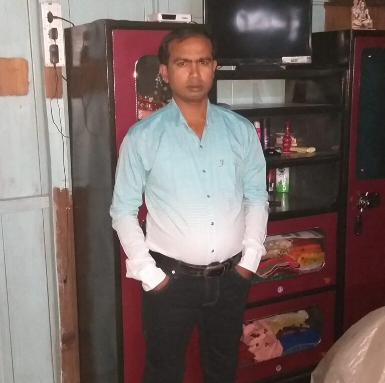হাটের ৩ বিঘা জমি তৃণমূল নেতার নামে! ফালাকাটায় জমি দখলের অভিযোগে চাঞ্চল্য।
