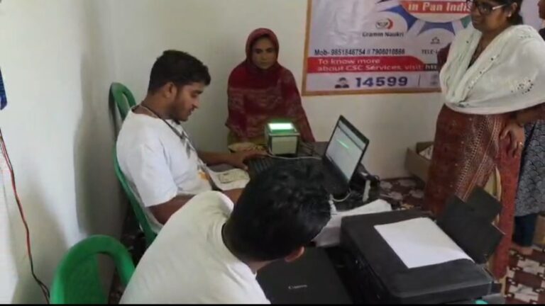 হরিশ্চন্দ্রপুরে জাল আধার চক্রের হদিস, উদ্ধার কম্পিউটার ও বিপুল নথি।