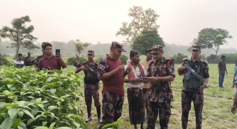অনুপ্রবেশের চেষ্টা ঘিরে ভারত-বাংলাদেশ সীমান্তে তীব্র চাপানউতোর।