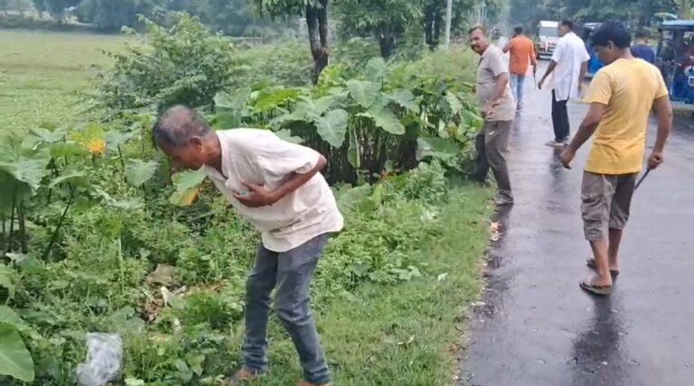 শ্যামাপ্রসাদকে শ্রদ্ধা জানিয়ে ফালাকাটায় পশ্চিমবঙ্গ দিবস উদযাপন।