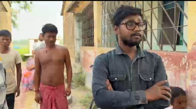 ছাত্রীদের যৌন হেনস্তার অভিযোগে প্রধান শিক্ষক গ্রেপ্তার, ক্ষোভে ফেটে পড়ল গ্রামবাসী।