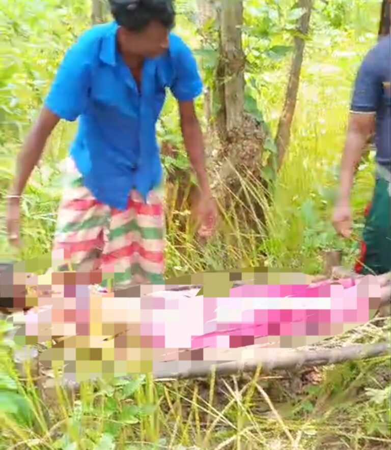 গোয়ালতোড়ে মা ও চার বছরের শিশুর ঝুলন্ত দেহ উদ্ধার, রহস্যের তদন্তে পুলিশ।