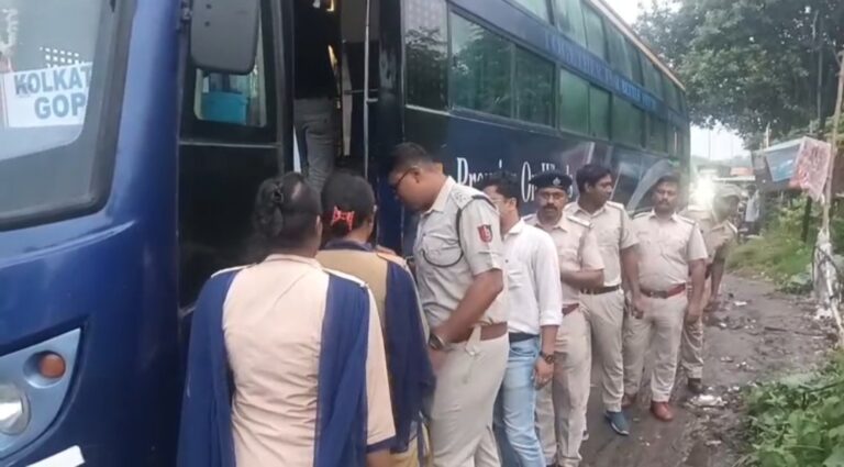 ওড়িশা থেকে কলকাতা যাওয়ার পথে মাদক পাচারের ছক ভেস্তে দিল পুলিশ, আটক ৪।