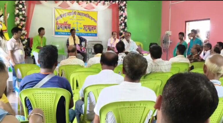 শোভাযাত্রার মধ্য দিয়ে জটেশ্বরে মার্চেন্ট অ্যাসোসিয়েশনের ত্রিবার্ষিক সম্মেলনের সূচনা।