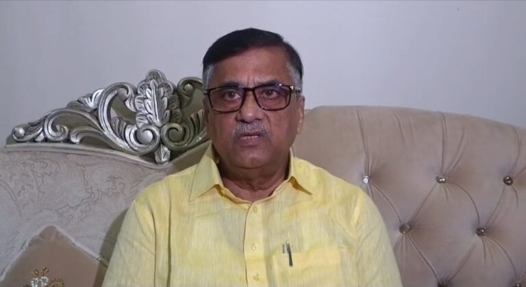 জল নেই, পাইপ আছে! মালদায় জল জীবন মিশনের কাজ ঘুরে দেখে ক্ষোভ প্রকাশ প্রতিমন্ত্রীর।