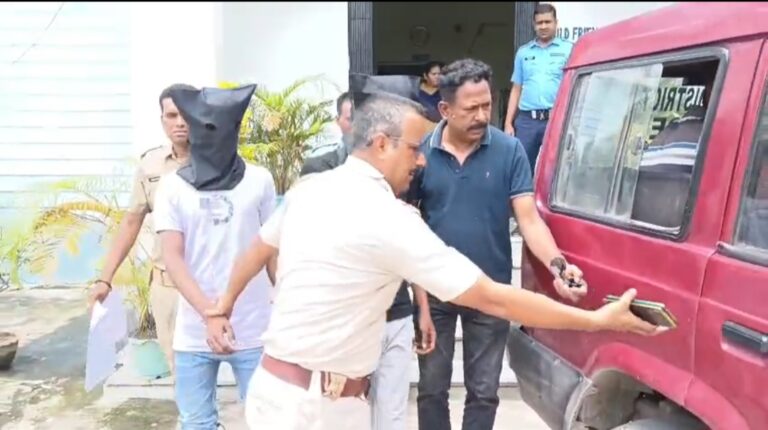 ১৫-২০ লক্ষ টাকার ব্রাউন সুগার উদ্ধার, মালদায় পুলিশের জালে দুই যুবক।