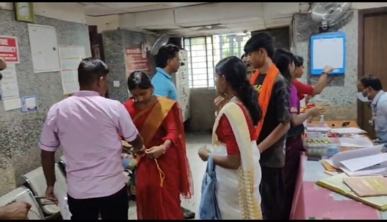 থানা-হাসপাতাল-SSB ক্যাম্পে রাখির বন্ধন, ফালাকাটায় মাতৃশক্তির অভিনব উদ্যোগ।