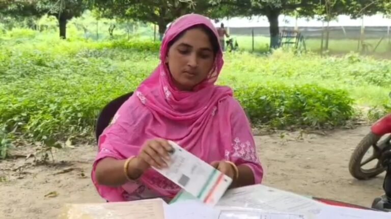 “প্রধান বাংলাদেশি নাগরিক”—কংগ্রেসের অভিযোগ, পাল্টা দাবি চেমানি বিবির, “আমি ভারতীয়”।