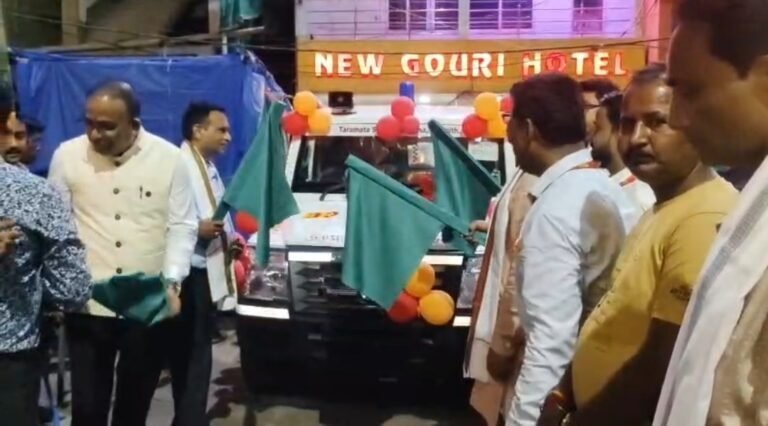তারাপীঠে সাধারণ মানুষের পরিষেবায় নতুন অ্যাম্বুলেন্স, মন্দির কমিটির হাতে দিল পাঞ্জাব ন্যাশনাল ব্যাংক।
