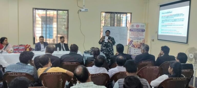 পারিবারিক হিংসা রোধে মহিলাদের সুরক্ষায় কর্মশালা, আইনি পরিষেবার দক্ষতা বাড়াতে উদ্যোগ পশ্চিম মেদিনীপুরে।