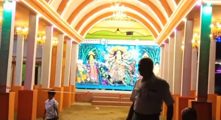 গয়েশপুরের কাঁটাগঞ্জ ঝিলপাড় রামকৃষ্ণ পল্লীতে দুর্গোৎসবের সূচনা, উদ্বোধনে বিধায়ক।