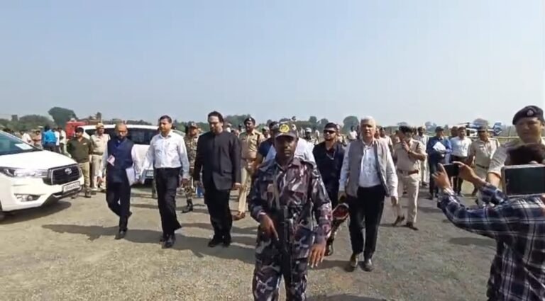 গঙ্গা ভাঙন রুখতে তৎপর রাজ্য প্রশাসন, মালদার ভাঙনকবলিত এলাকা পরিদর্শনে মুখ্যসচিব।